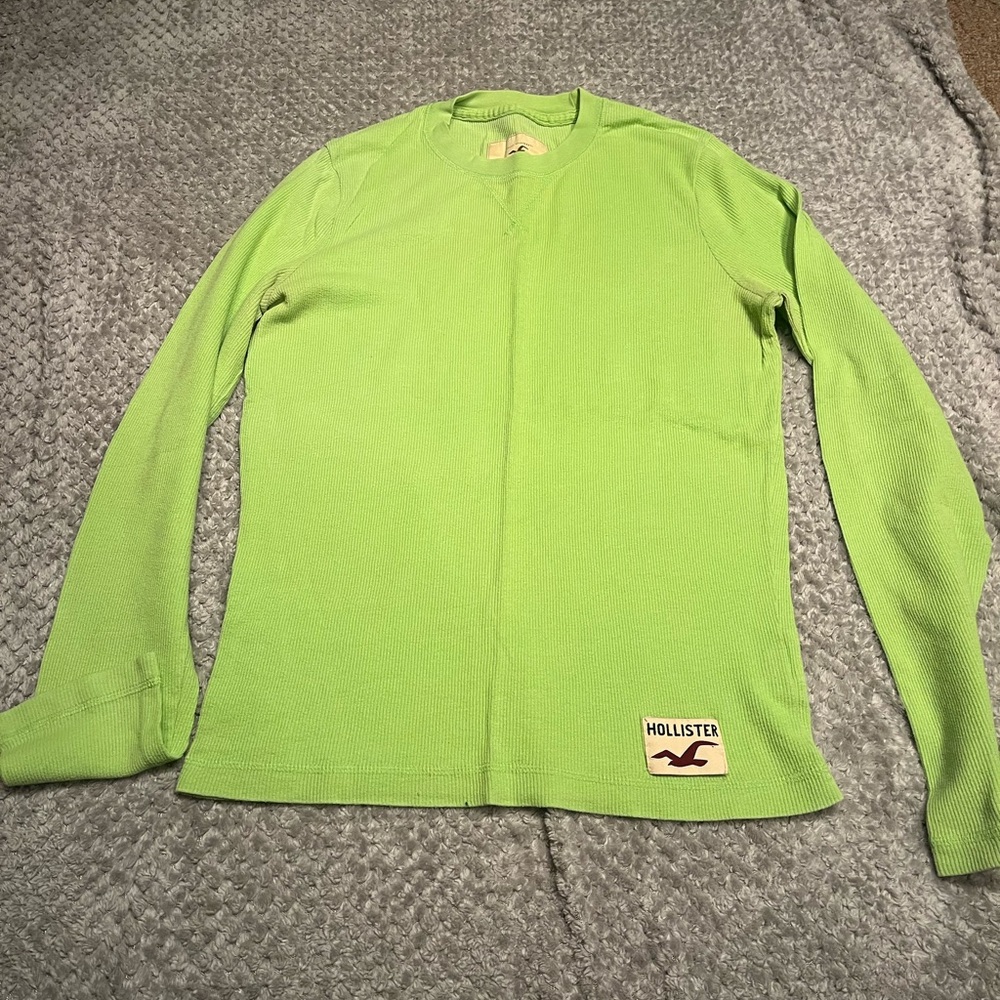 Men’s Hollister long sleeve shirt